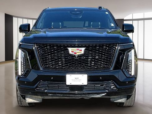 Used 2025 Cadillac Escalade Sport Platinum w/ LPO, Floor Liner Package AWD/4WD image 3