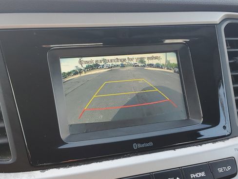 Used 2020 Hyundai Accent SE FWD image 23
