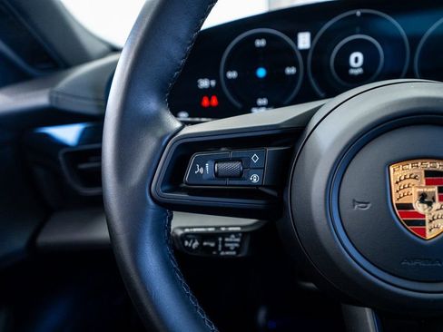 Used 2024 Porsche Taycan image 39