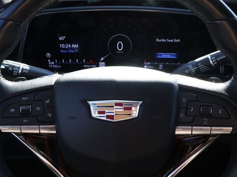 Used 2024 Cadillac Escalade ESV Luxury image 30