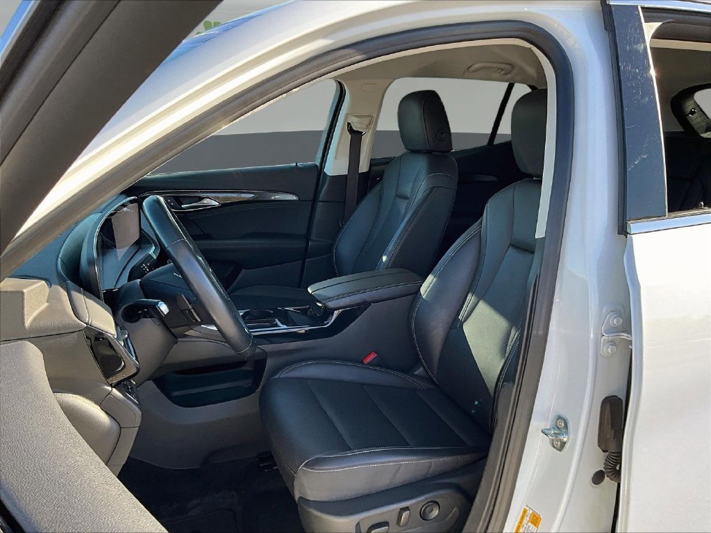 Used 2024 Buick Envision Preferred AWD/4WD image 24