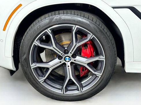 Used 2021 BMW X6 xDrive40i w/ M Sport Package image 35