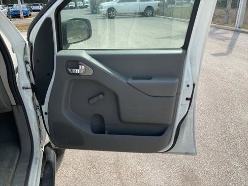 Used 2017 Nissan Frontier S w/ S Work Truck Package (4X4) image 33