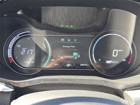 Certified 2022 Kia Niro EX image 26