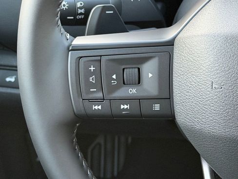 New 2026 Nissan Pathfinder SV FWD image 15