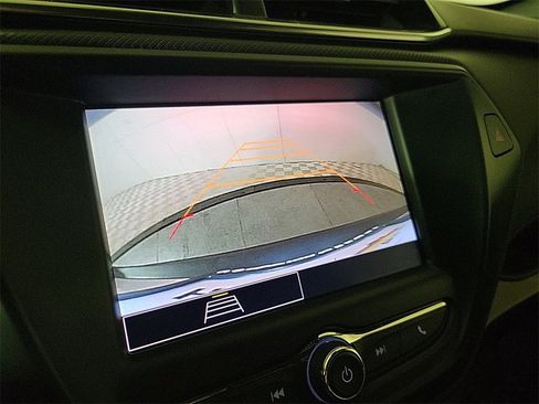 Used 2023 Chevrolet TrailBlazer RS image 18