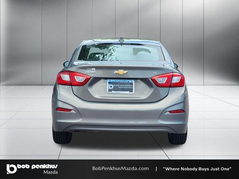 Used 2018 Chevrolet Cruze LT FWD image 26