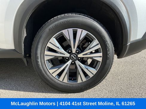 Used 2023 Nissan Rogue SV AWD/4WD image 15