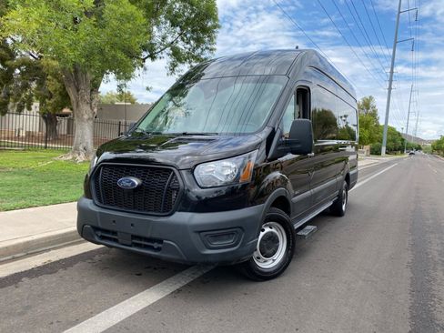 Used 2023 Ford Transit 250 148 High Roof Extended w/ Load Area Protection Package RWD image 4