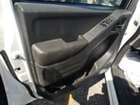 Used 2019 Nissan Frontier SV AWD/4WD image 10