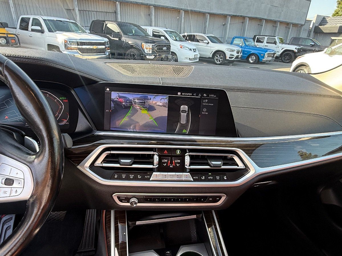 Used 2020 BMW X7 xDrive40i w/ Premium Package AWD/4WD image 26