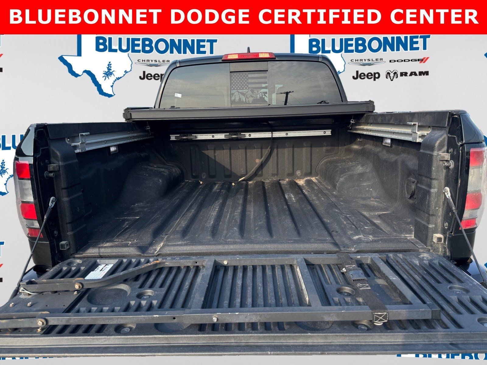 Used 2023 Nissan Frontier PRO-4X w/ Pro Convenience Package AWD/4WD image 21