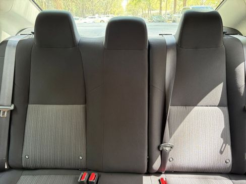 Used 2025 Nissan Sentra SV image 34