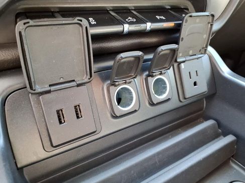 Used 2018 GMC Sierra 1500 SLT w/ SLT Premium Package image 18