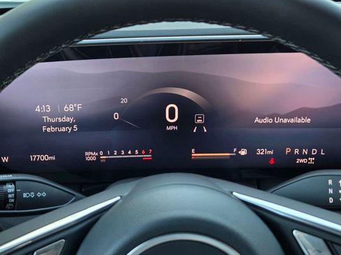 Used 2025 Buick Enclave Sport Touring image 15