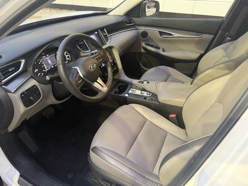 Used 2023 INFINITI QX50 Luxe image 10