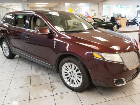 Used 2010 Lincoln MKT 2WD image 13