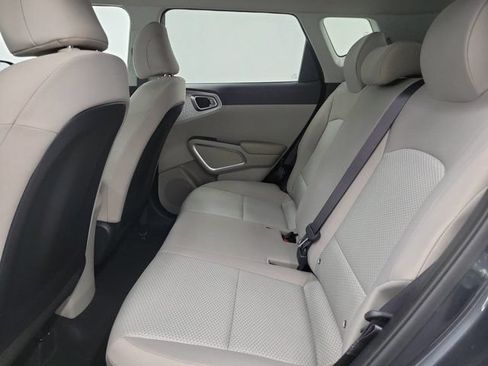 Certified 2023 Kia Soul LX FWD image 12