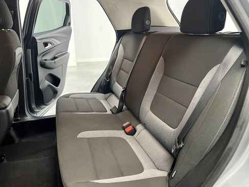 Used 2025 Chevrolet TrailBlazer LT AWD/4WD image 13