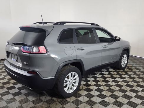 Used 2022 Jeep Cherokee Latitude Lux image 7