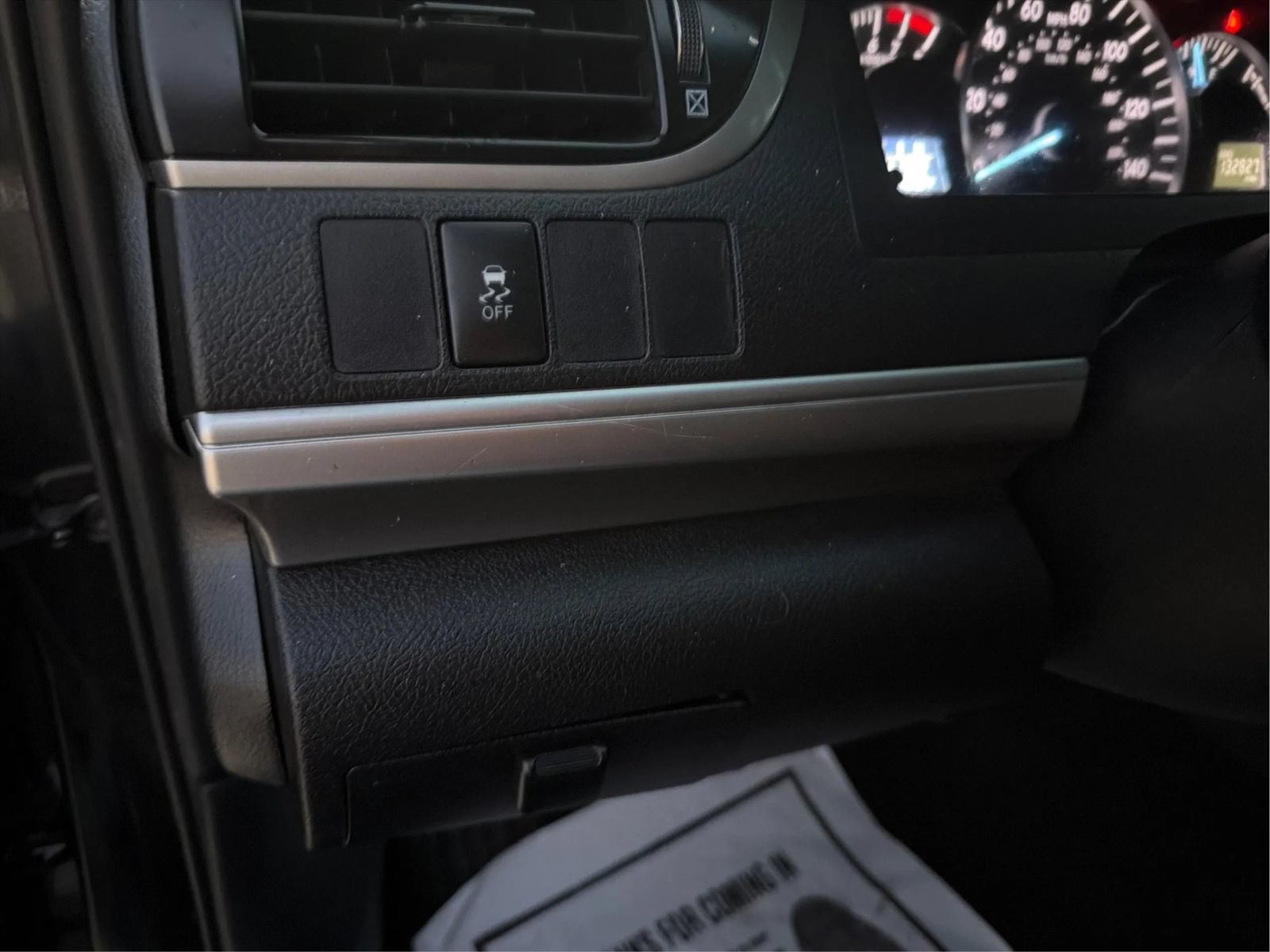 Used 2012 Toyota Camry SE FWD image 22