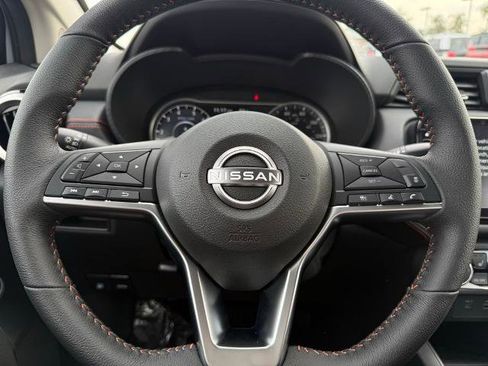 New 2025 Nissan Versa SR w/ Trunk Package image 21