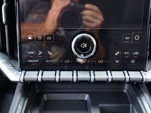 New 2026 GMC Acadia Elevation w/ Elevation Premium Package FWD image 21