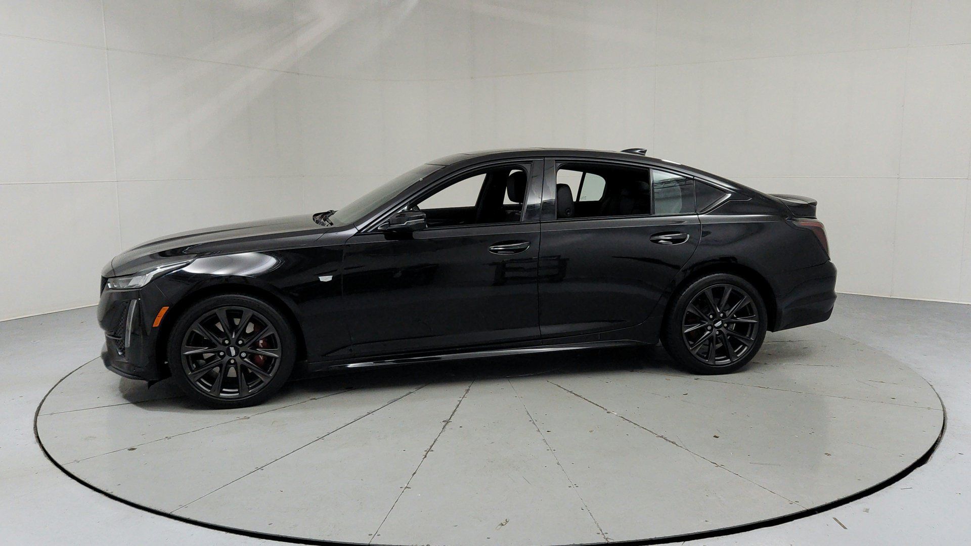 Used 2020 Cadillac CT5 Sport AWD/4WD image 2