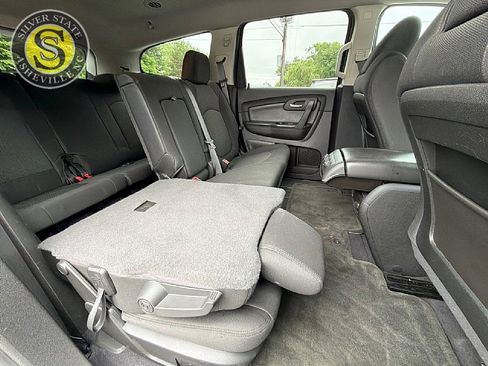 Used 2010 Chevrolet Traverse LT w/ Personal Connectivity Package FWD image 20