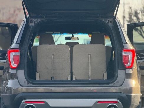 Used 2016 Ford Explorer XLT w/ Equipment Group 201A image 12