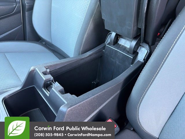Used 2018 Ford Escape SE w/ SE Sync 3 Package AWD/4WD image 25