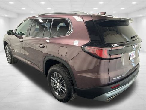 Used 2025 GMC Acadia Elevation image 8