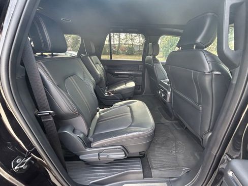 Used 2024 Ford Expedition Max Platinum image 25