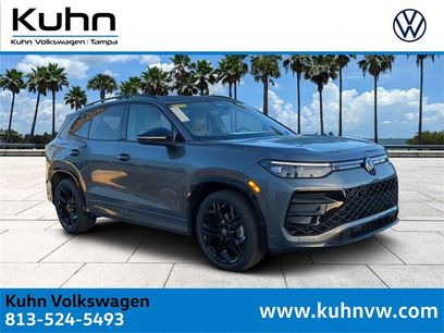 New 2025 Volkswagen Tiguan SE R-Line