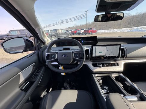 New 2026 Ford Expedition Active AWD/4WD image 26