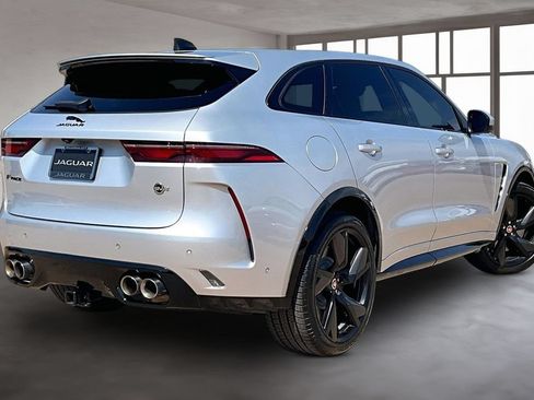 Used 2022 Jaguar F-PACE SVR AWD/4WD image 2