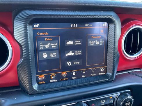 Used 2022 Jeep Gladiator Rubicon w/ Cold Weather Group AWD/4WD image 31