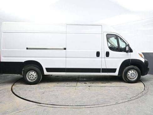 Used 2023 RAM ProMaster 3500 w/ Driver Convenience Group FWD image 8