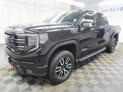 Used 2024 GMC Sierra 1500 AT4 image 6