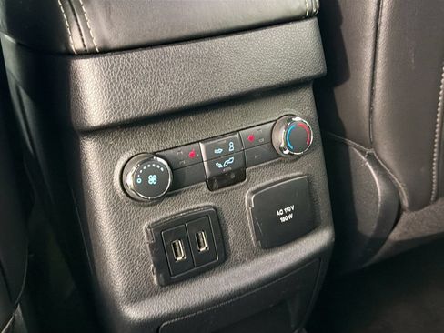 Used 2018 Ford Explorer Platinum AWD/4WD image 26