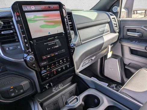 New 2026 RAM 2500 Laramie AWD/4WD image 11