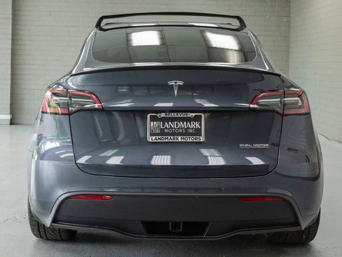 Used 2022 Tesla Model Y Performance AWD/4WD image 27