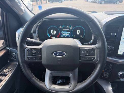 Used 2022 Ford F150 Lariat w/ Trailer Tow Package AWD/4WD image 3