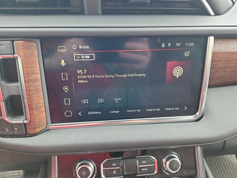 Certified 2024 GMC Yukon Denali Ultimate image 18