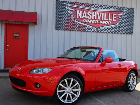 Used 2006 MAZDA MX-5 Miata Grand Touring image 3