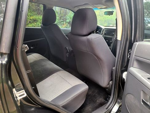 Used 2010 Jeep Grand Cherokee Laredo image 17