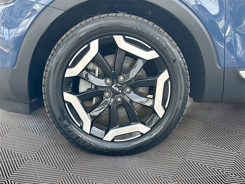 Used 2025 Kia Telluride S image 35