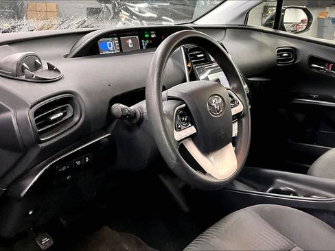 Used 2017 Toyota Prius Two w/ Prius Two Safety Plus Package image 17