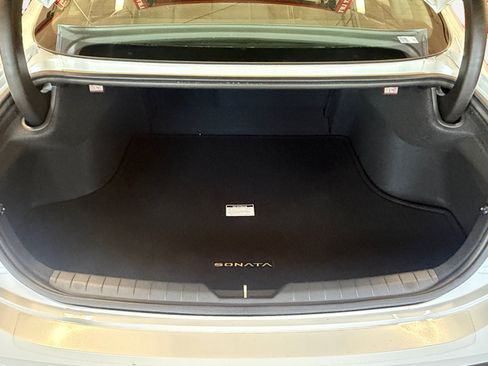 Used 2025 Hyundai Sonata SE FWD image 14
