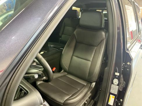 Used 2024 Chevrolet Tahoe Z71 w/ Luxury Package AWD/4WD image 20